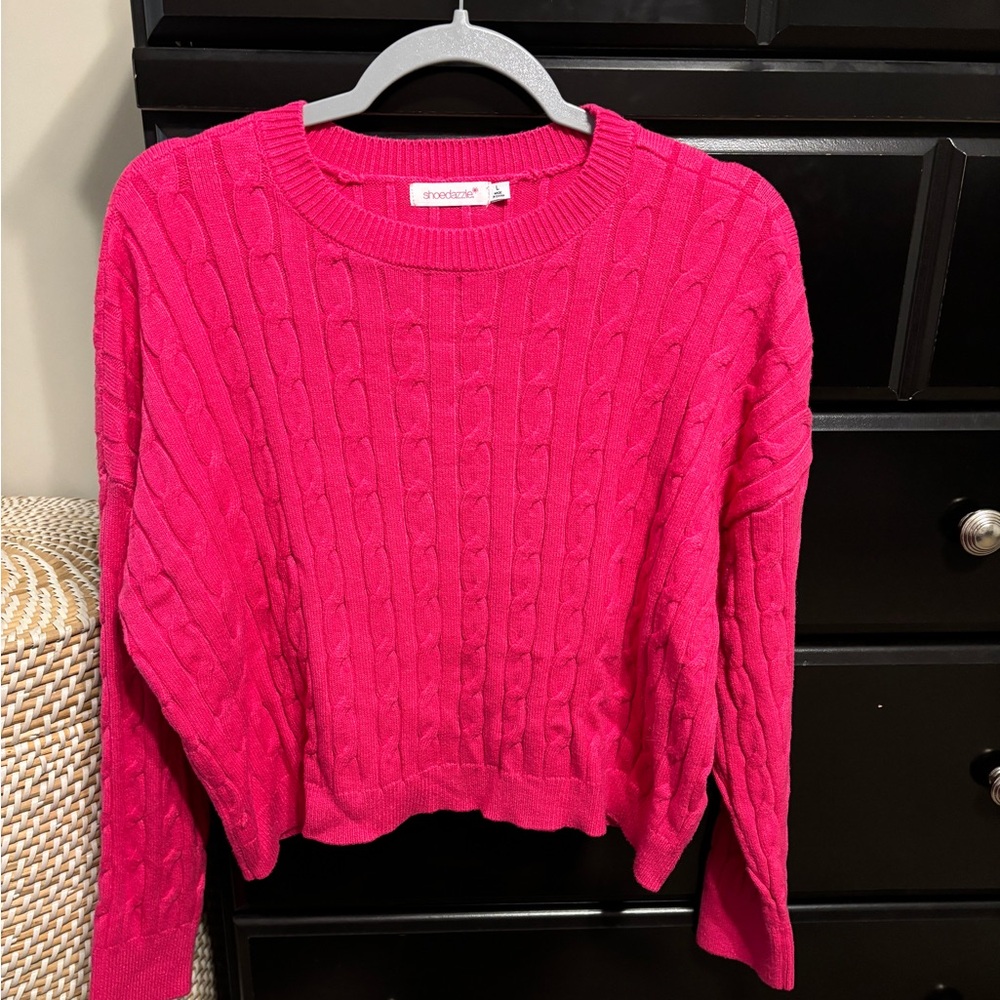Cableknit cropped sweater